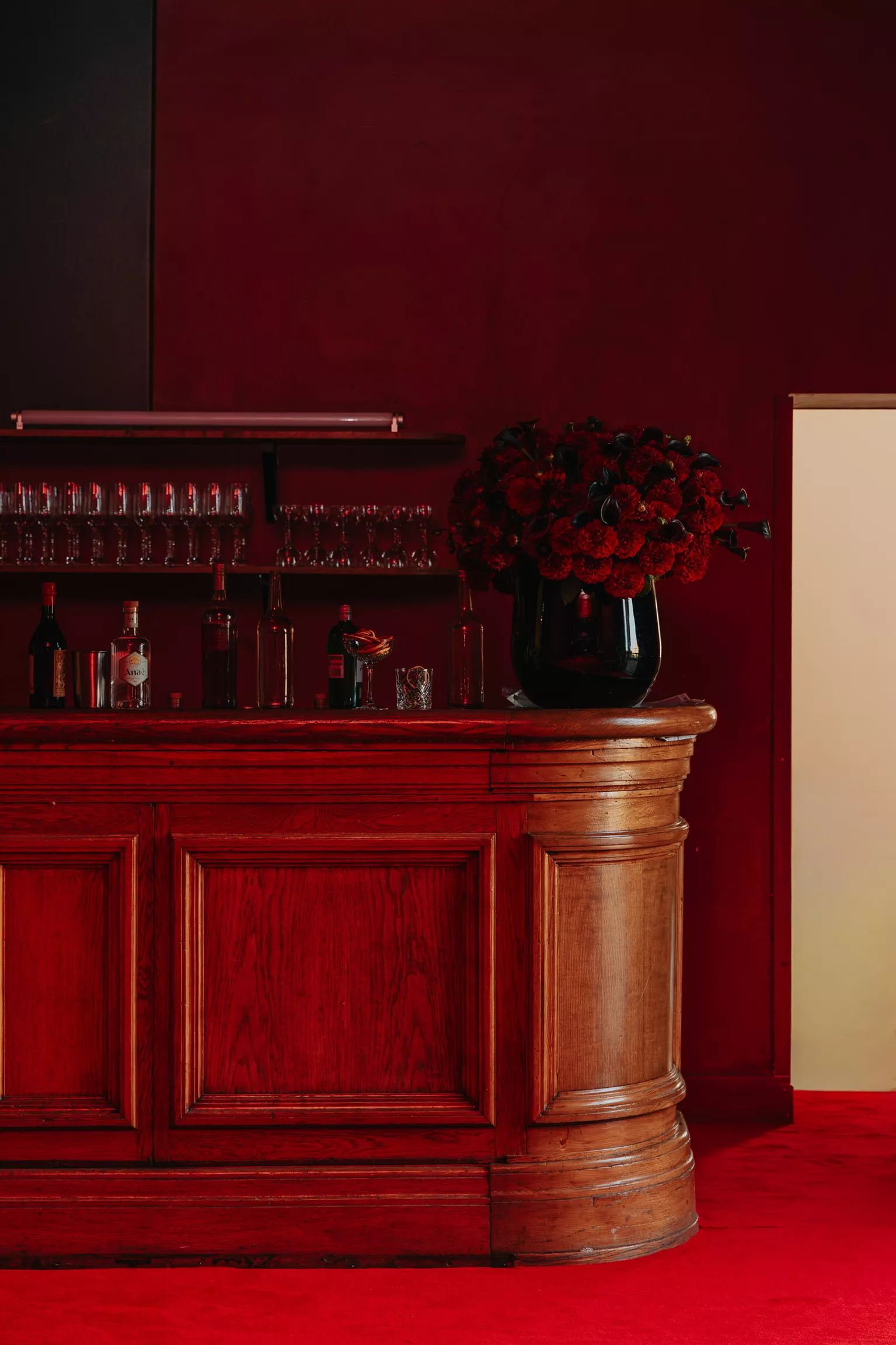 BAND OF LUXURY | show louboutin