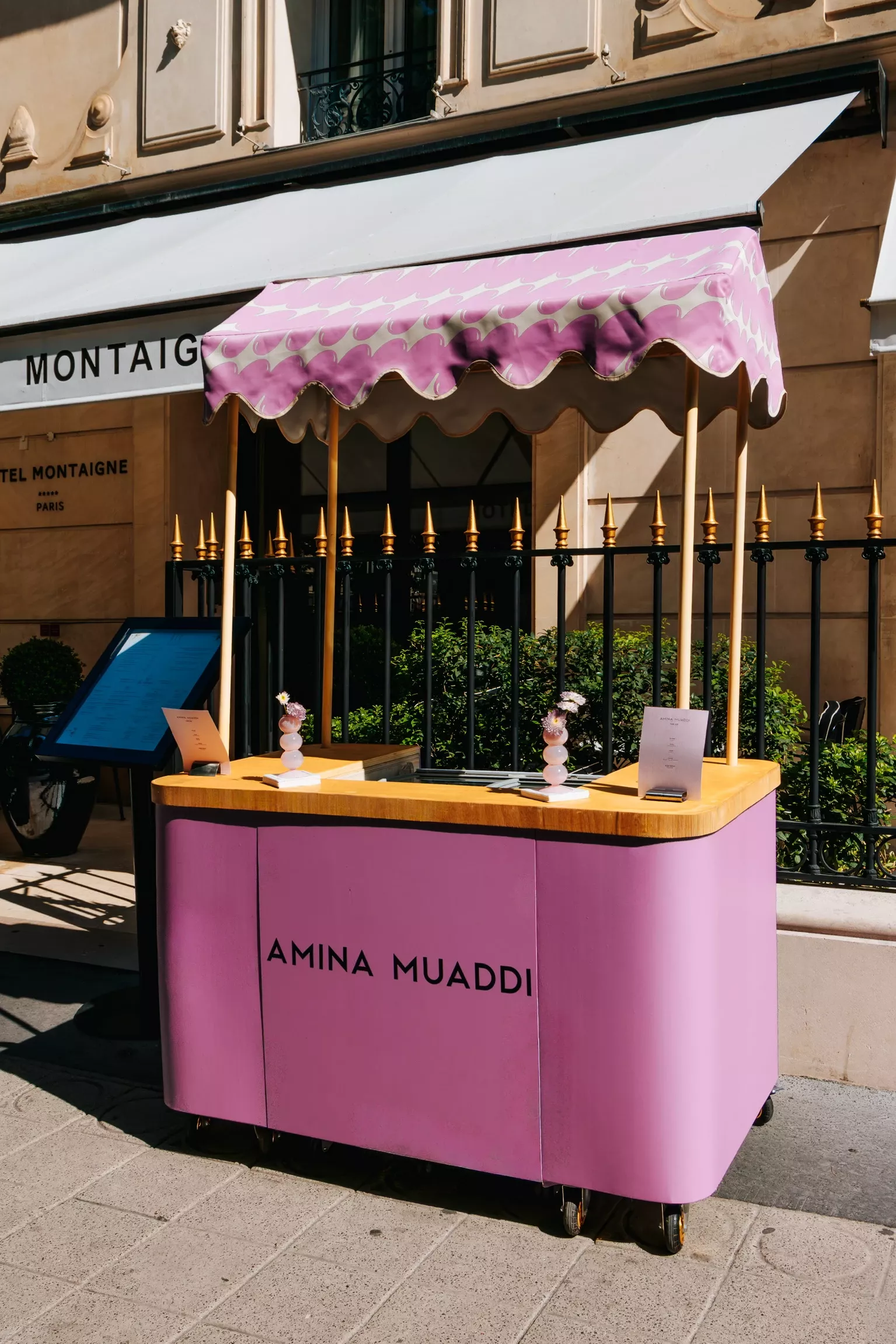 AMINA MUADI | activation boutique montaigne