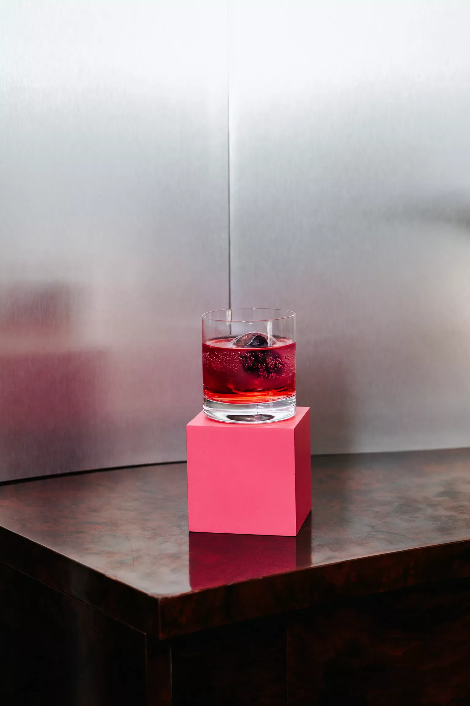 AMINA MUADI | activation boutique montaigne